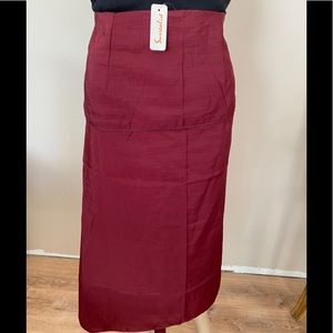 NWT Gorgeous Surrealist Merlot Skirt with train XS